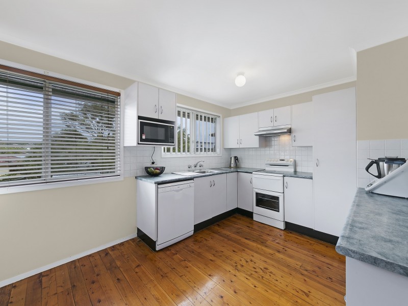 100 Dudley Street, Gorokan NSW 2263