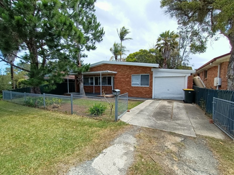 34 Manoa Road, Budgewoi NSW 2262