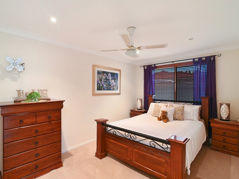 33 Derwent Drive, Lake Haven NSW 2263