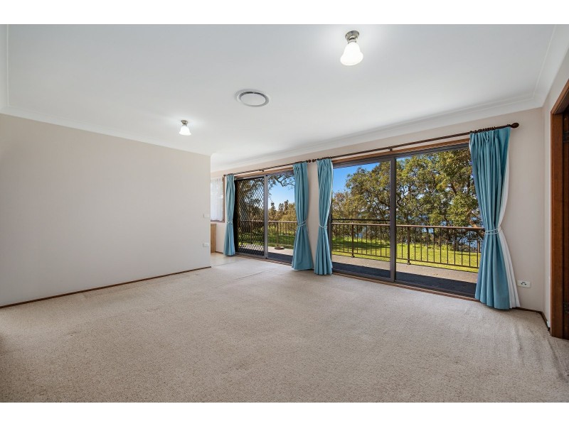 90 Buff Point Avenue, Buff Point NSW 2262