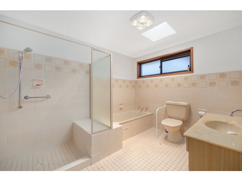 90 Buff Point Avenue, Buff Point NSW 2262