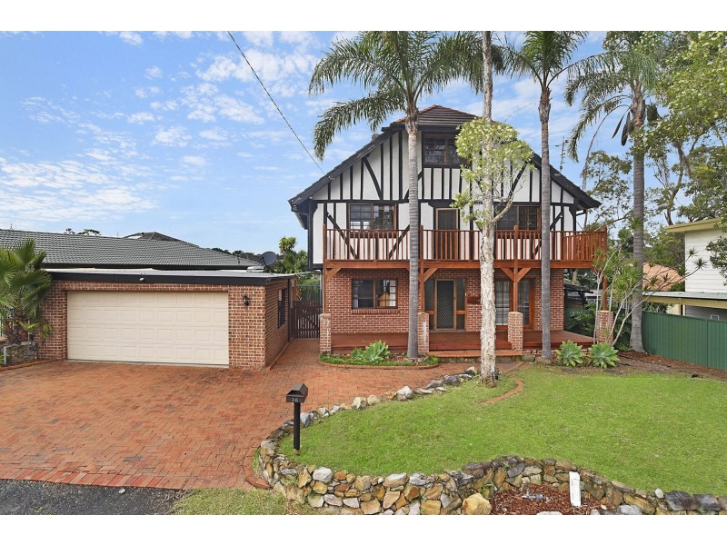 36 Cams Boulevard, Summerland Point NSW 2259