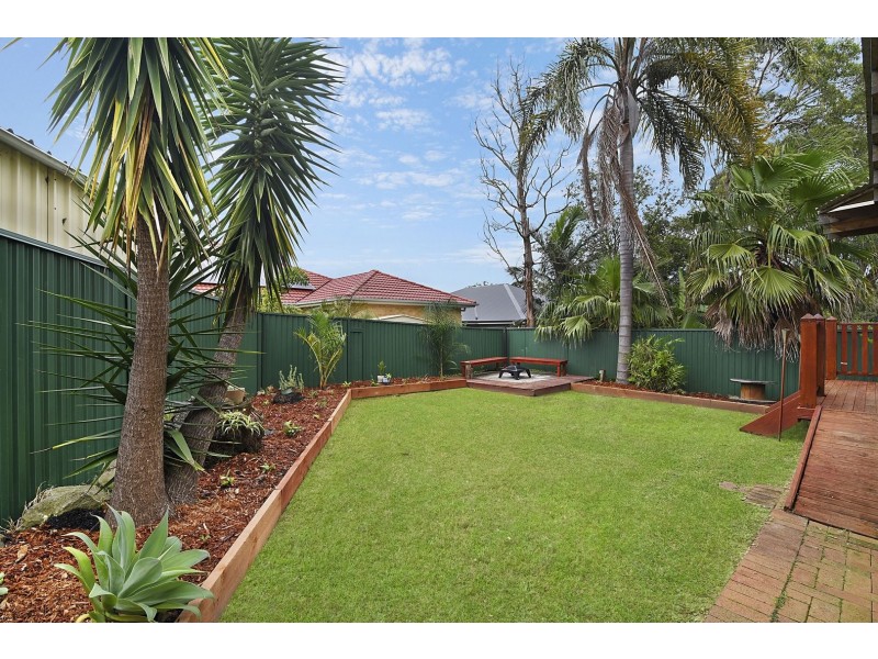 36 Cams Boulevard, Summerland Point NSW 2259