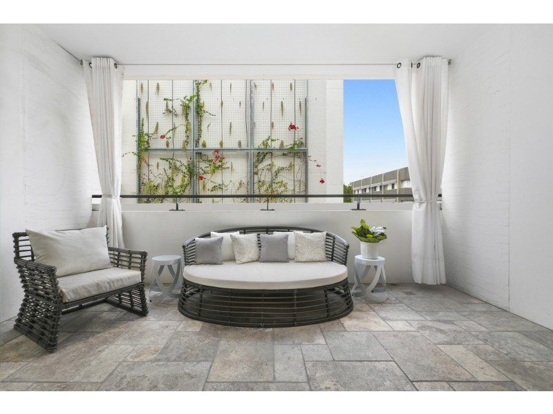 112/18 Danks Street, Waterloo NSW 2017