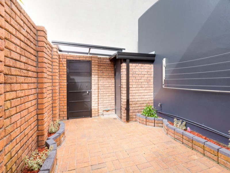 67 Boronia Street, Redfern NSW 2016