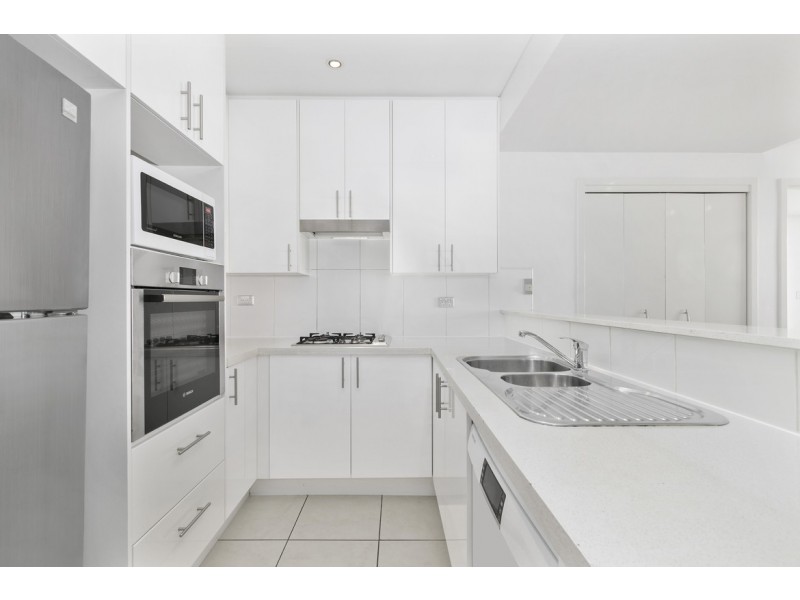 11/28 Crystal Street, Waterloo NSW 2017