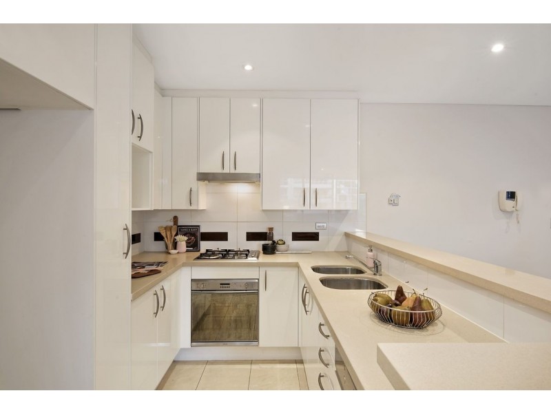 504/6 Lachlan Street, Waterloo NSW 2017