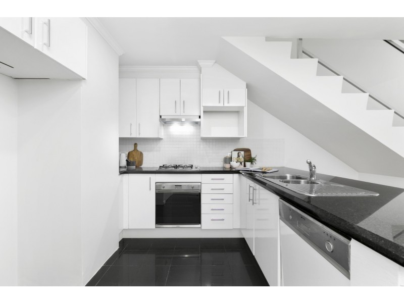 8/7 Crystal Street, Waterloo NSW 2017