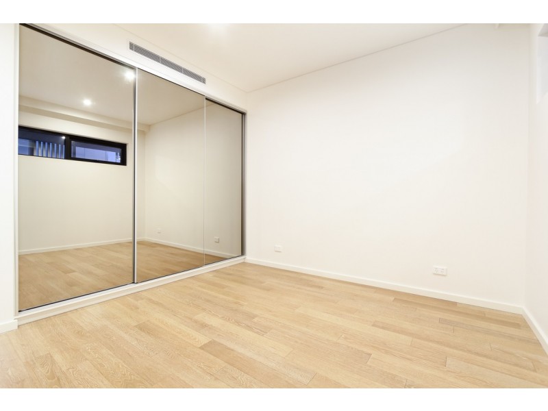 010C/1 Muller Lane, Mascot NSW 2020