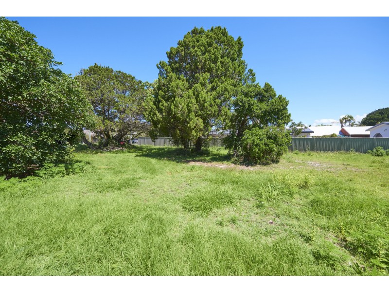 2 Brandon Street, Suffolk Park NSW 2481