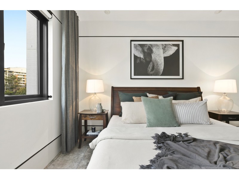 214/18 Danks Street, Waterloo NSW 2017