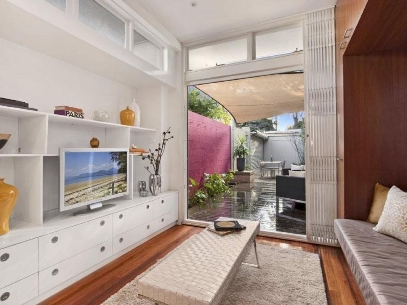 585 Riley Street, Surry Hills NSW 2010
