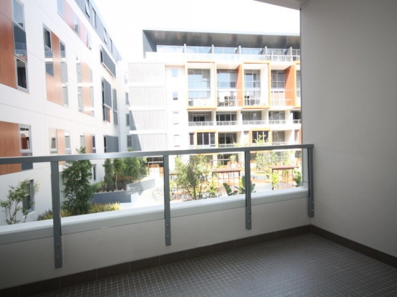 18/1 Thread Lane, Waterloo NSW 2017