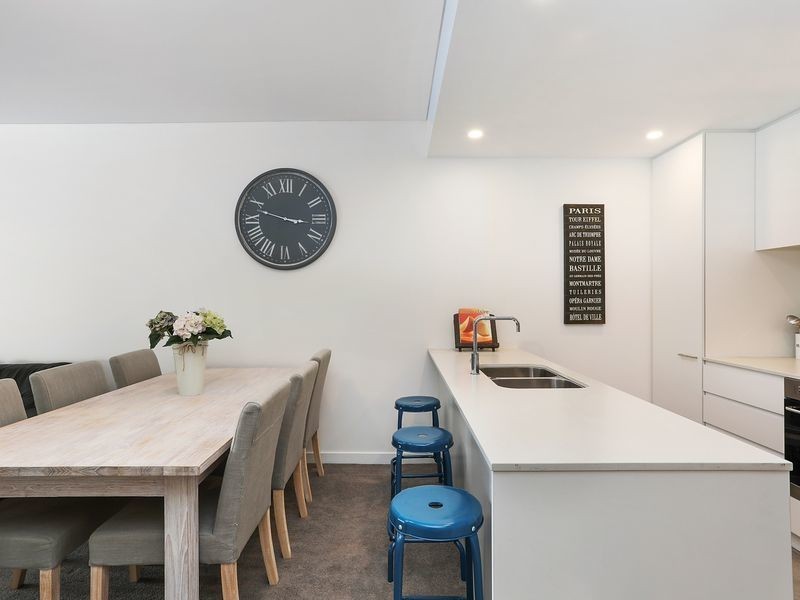 2008/53 Wilson Street, Botany NSW 2019