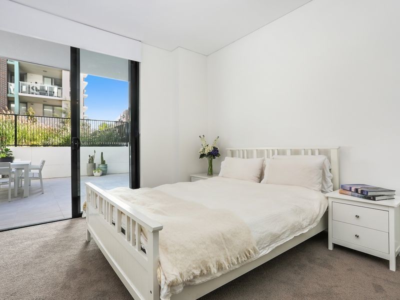 2008/53 Wilson Street, Botany NSW 2019