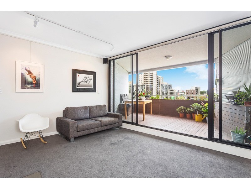 511/11A Lachlan Street, Waterloo NSW 2017