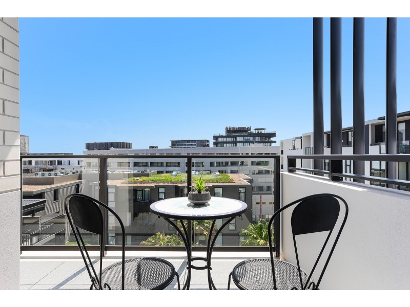 3705/5 Gadigal Avenue, Waterloo NSW 2017