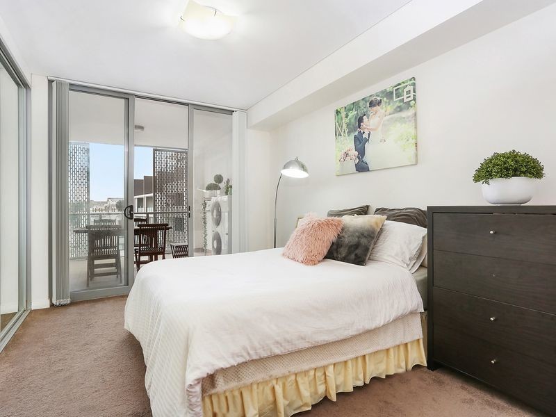 2412/43 Wilson Street, Botany NSW 2019