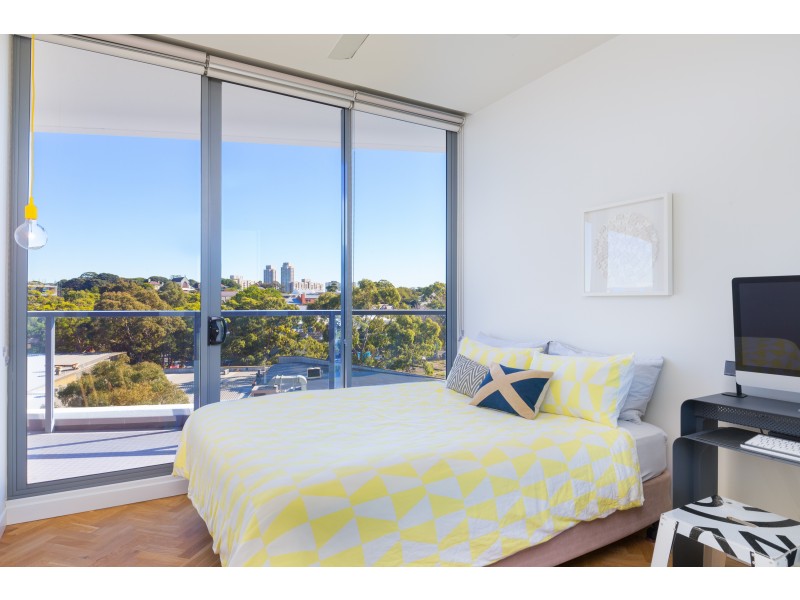 31/834 Bourke  Street, Waterloo NSW 2017