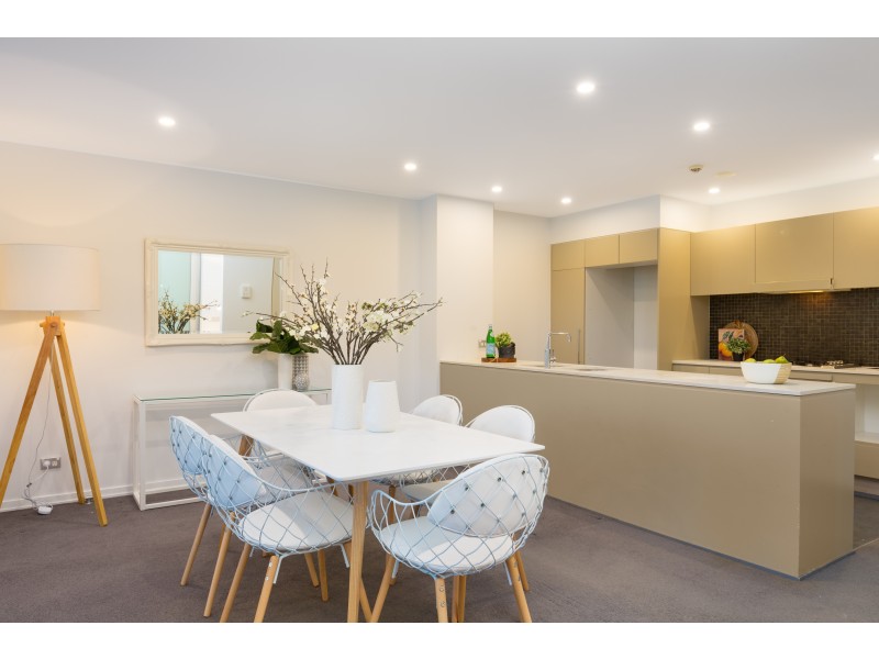 212/2-4 Powell Street, Waterloo NSW 2017