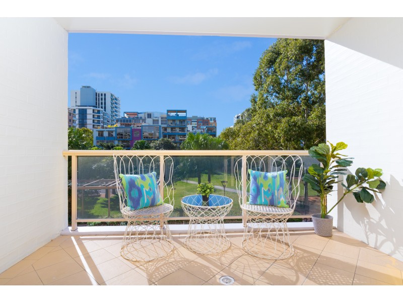 8/28 Crystal Street, Waterloo NSW 2017