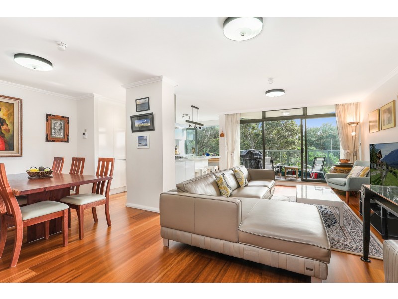 402/3 Black Lion Place, Kensington NSW 2033