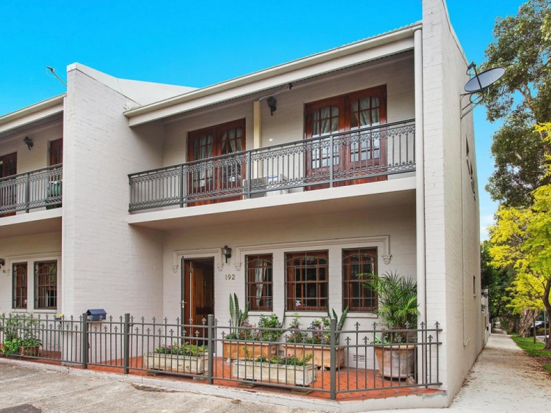 192 Henderson Road, Alexandria NSW 2015