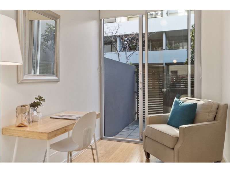 201/2-4 Powell Street, Waterloo NSW 2017
