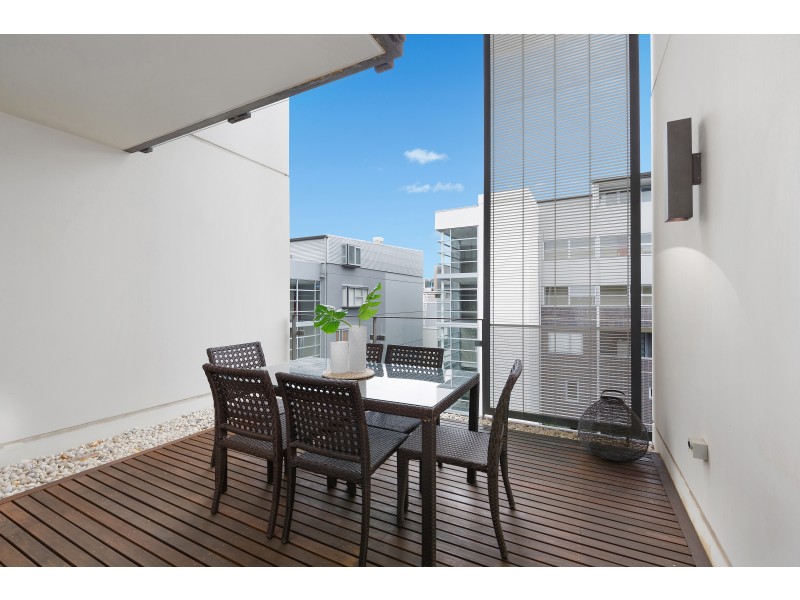 351/2-4 Powell Street, Waterloo NSW 2017