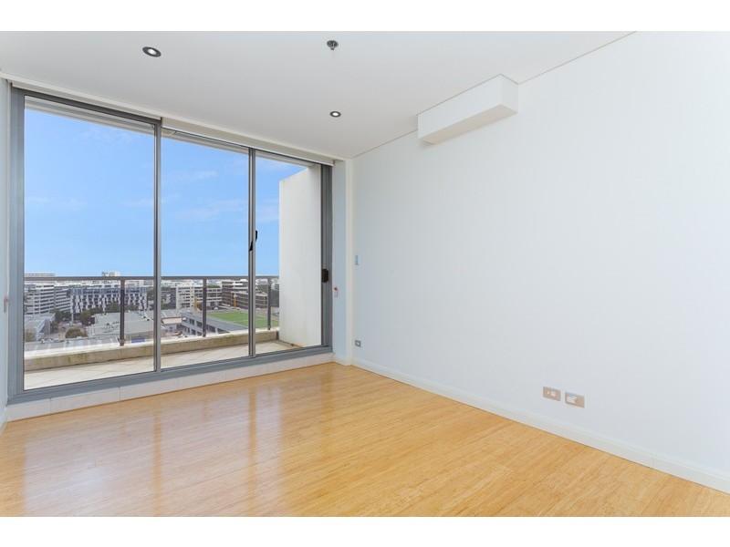 1235/4 Lachlan Street, Waterloo NSW 2017