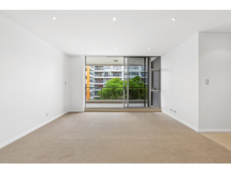 602/5 Potter Street, Waterloo NSW 2017