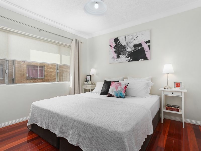 6/2 Barber Avenue, Eastlakes NSW 2018