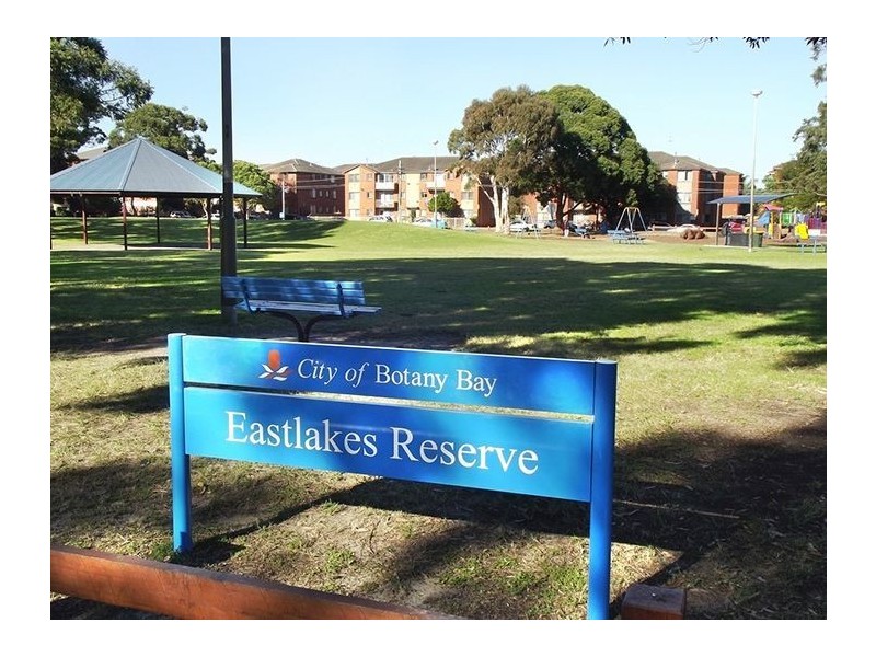 6/2 Barber Avenue, Eastlakes NSW 2018