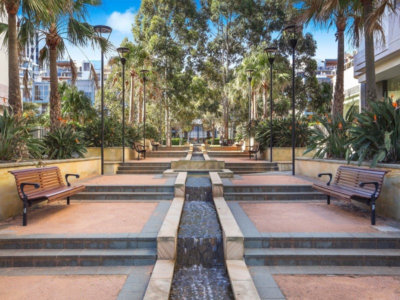 806/6 Lachlan Street, Waterloo NSW 2017
