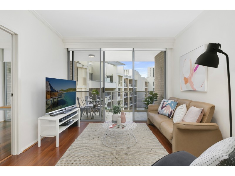 332/9 Crystal Street, Waterloo NSW 2017