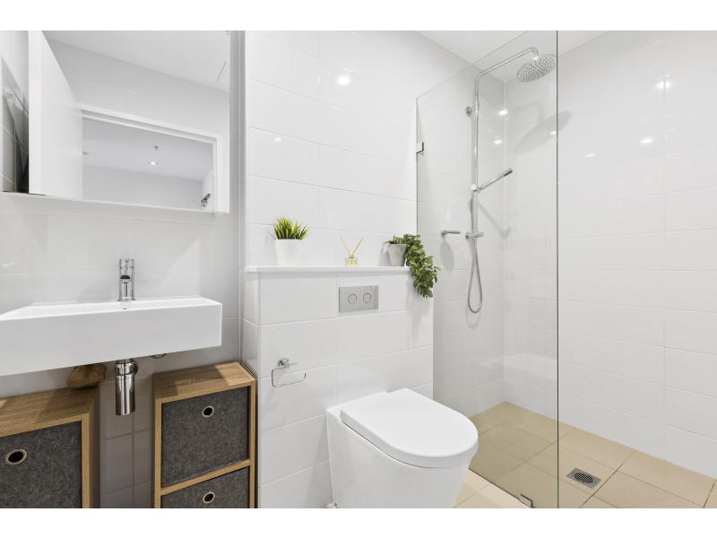 2302/15 Gadigal Avenue, Zetland NSW 2017