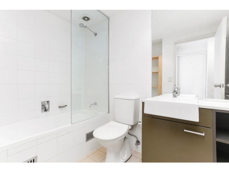 27/4 Hutchinson Walk, Zetland NSW 2017