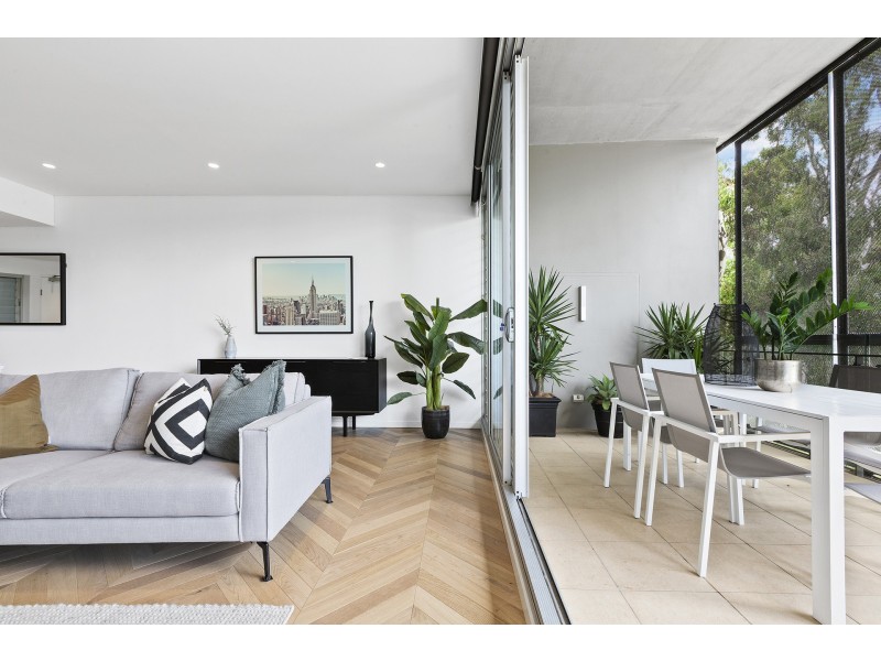 26/9 Danks Street, Waterloo NSW 2017