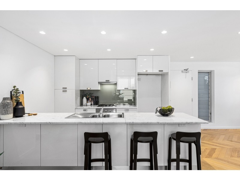 26/9 Danks Street, Waterloo NSW 2017