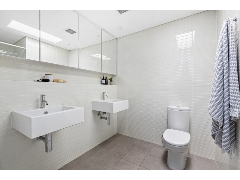 26/9 Danks Street, Waterloo NSW 2017