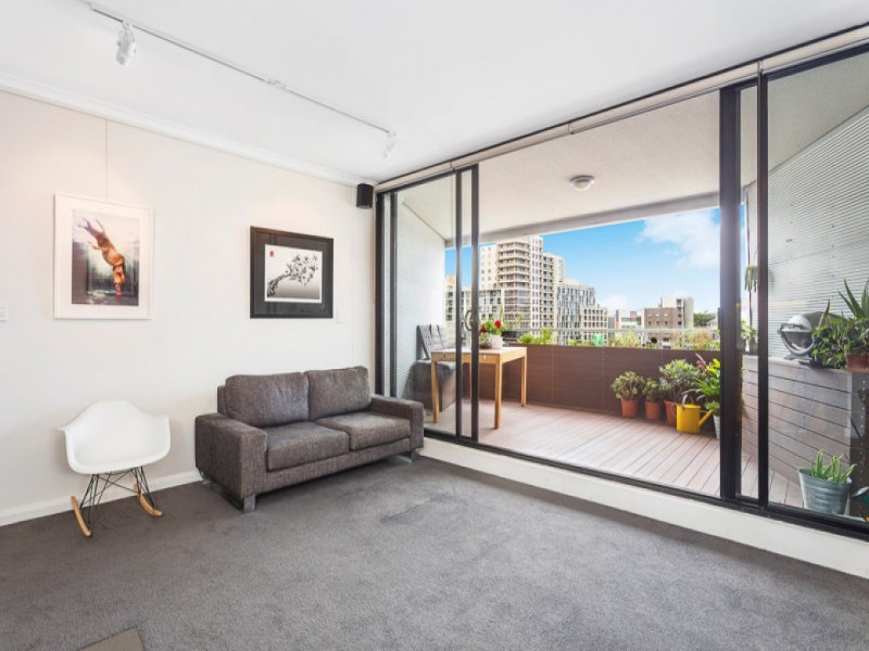 511/11A Lachlan Street, Waterloo NSW 2017