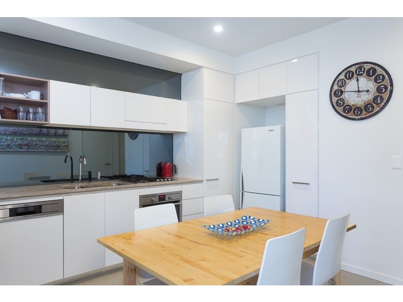 211/23 Archibald Avenue, Waterloo NSW 2017