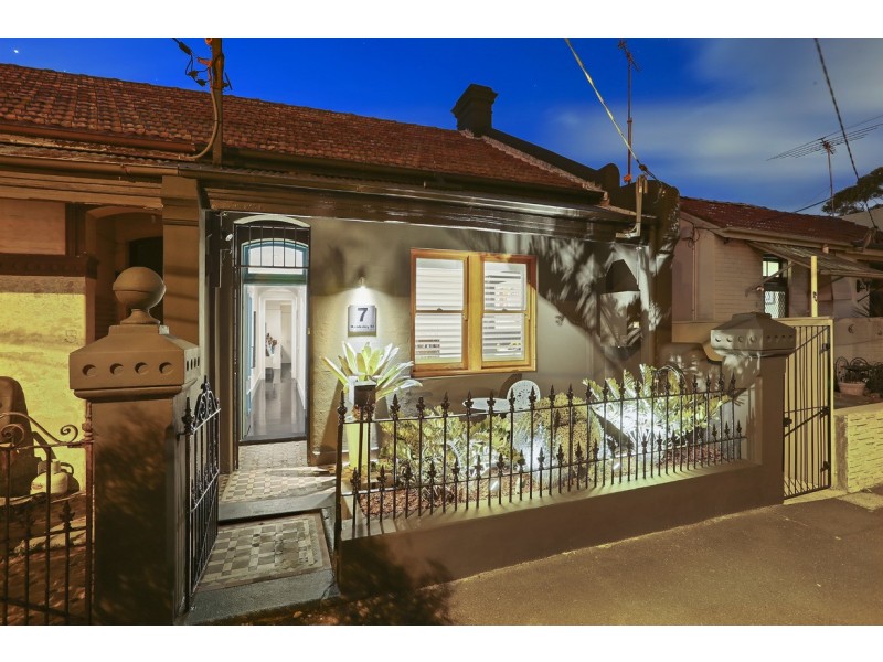 7 Hawksley Street, Waterloo NSW 2017