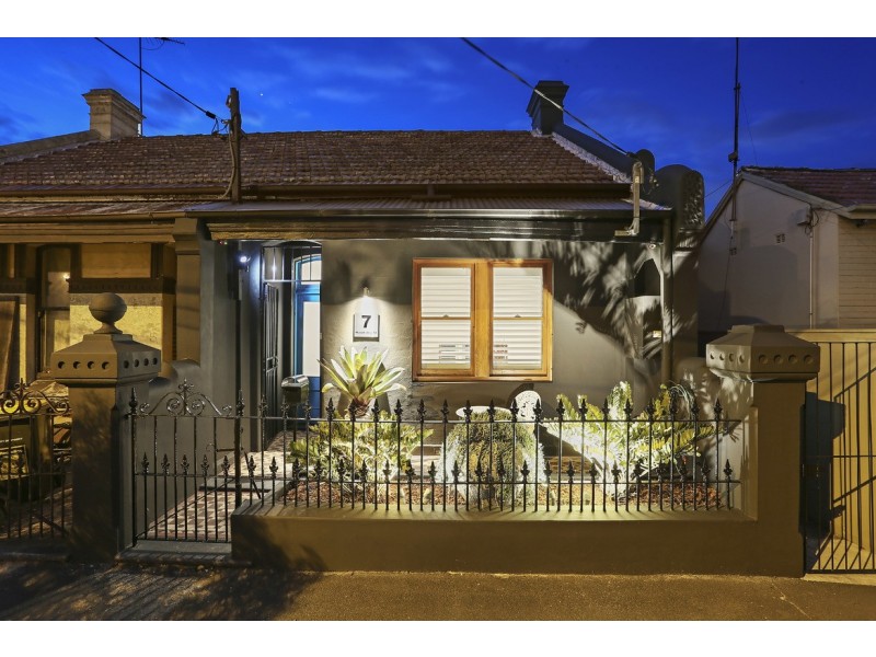 7 Hawksley Street, Waterloo NSW 2017