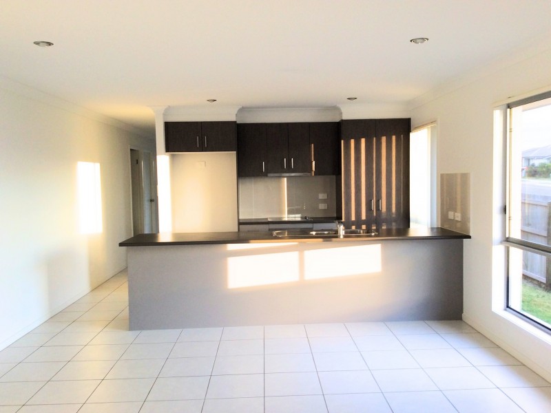 2 Mowbullan Street, Redbank Plains QLD 4301