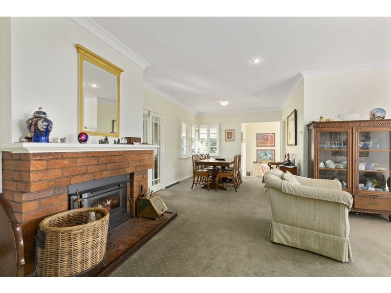 3 Tweed Heads Ave, Tamborine Mountain QLD 4272