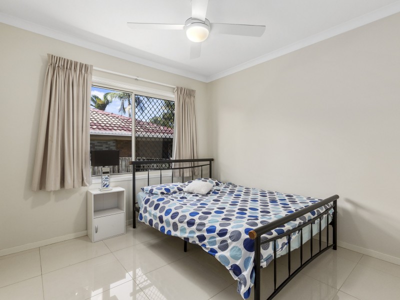 4B Prestwick Street, Oxley QLD 4075