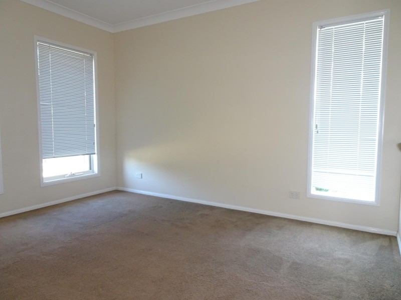 129 Beaufort Cres, Moggill QLD 4070