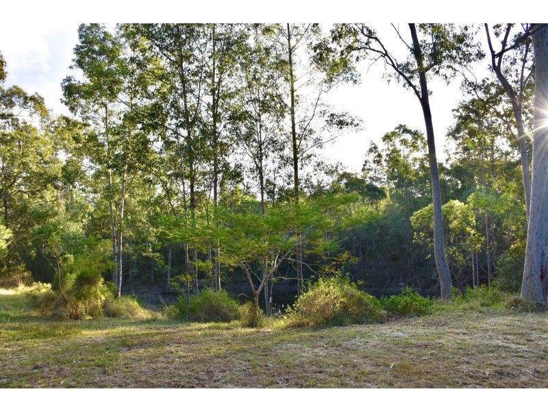 129 Beaufort Cres, Moggill QLD 4070