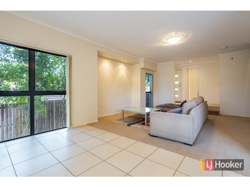 1/52 Golden Crest Place, Bellbowrie QLD 4070